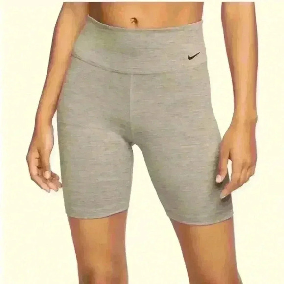 Nike Dri-Fit Gray High Waisted Bicycle Shorts Size XS. Great Condition - Picture 1 of 7